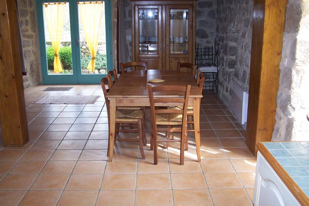 Willa Domaine De Salomony Marcols-les-Eaux Pokój zdjęcie